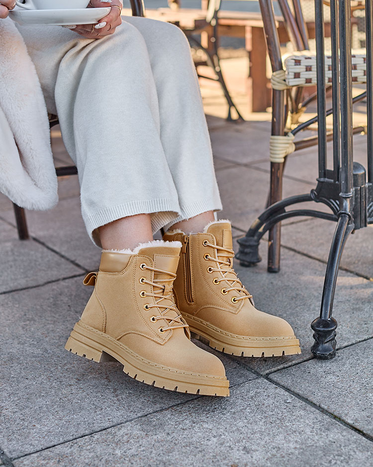 Royalfashion Светлокафяви дамски изолирани ботуши тип "трапер" Radoras