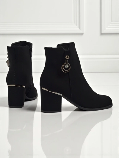 Дамски матови боти на ток Vioi