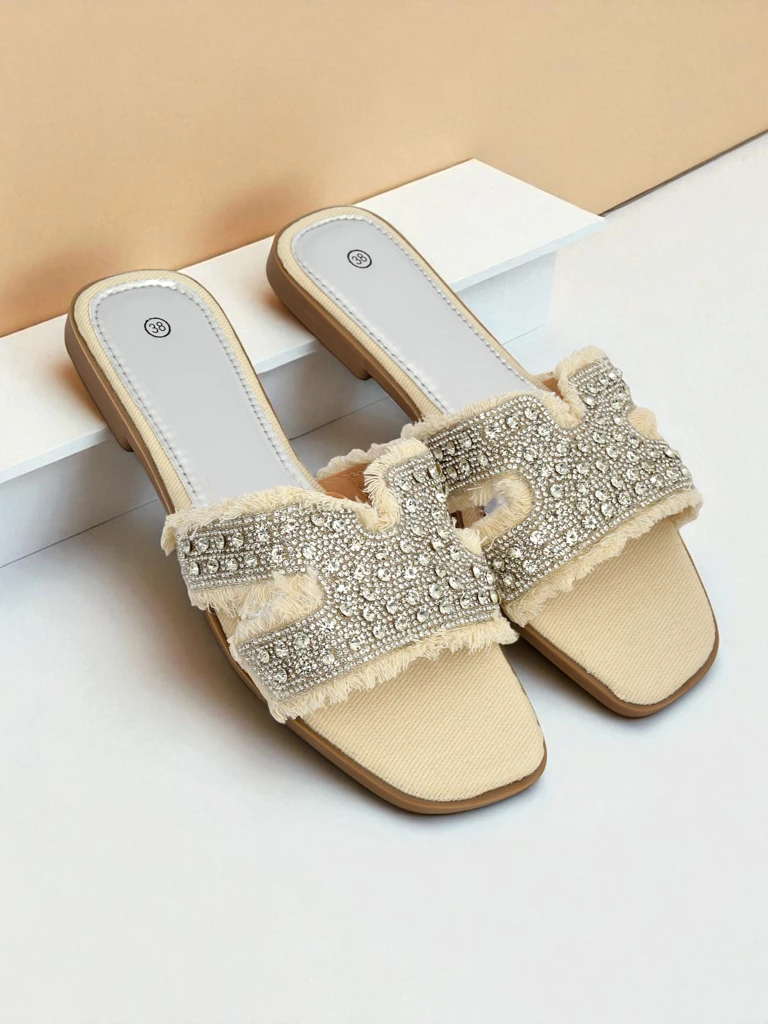 Royalfashion Дамски сандали с камъни CrystalEase