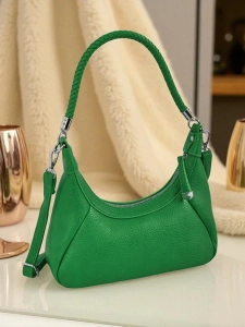 тъмнозелено