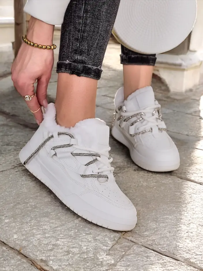 Royalfashion Дамски маратонки с изолация Esioo