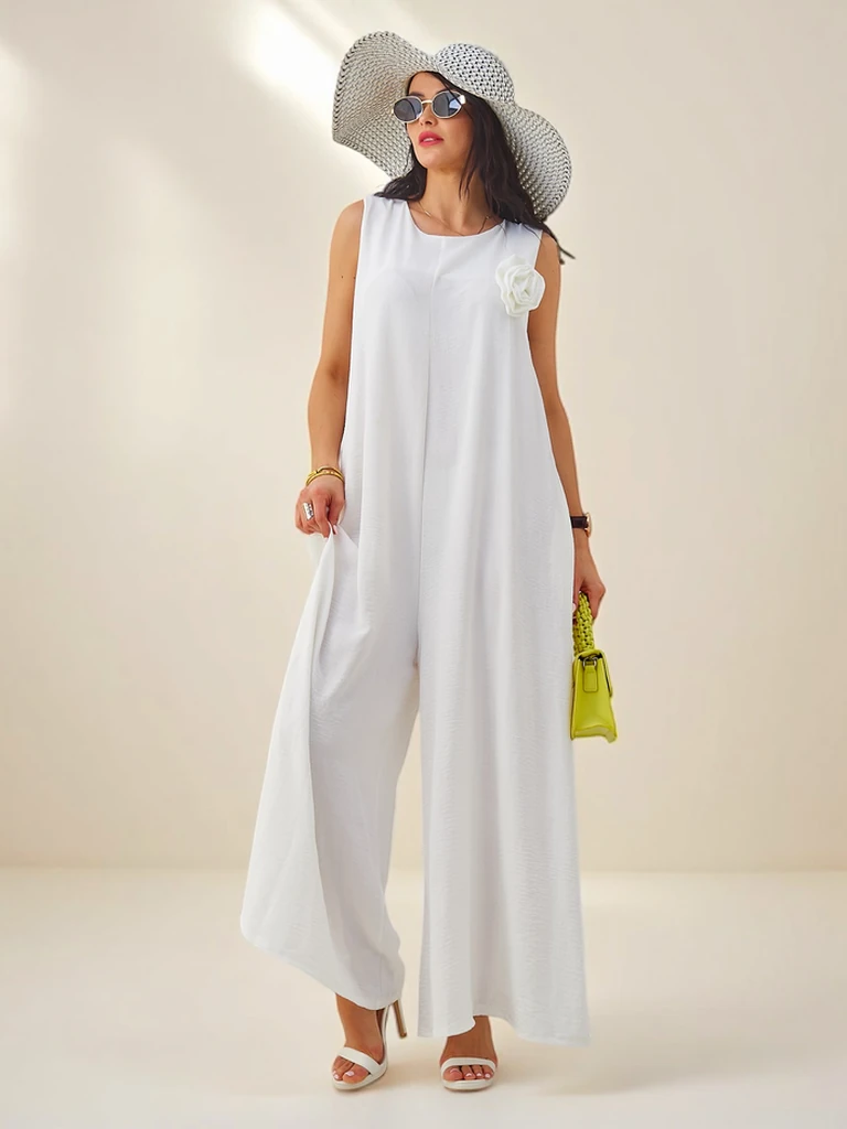 Artemisia Eleganza – бял дамски макси гащеризон от вискоза с презрамки