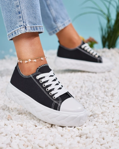 Royalfashion Черни дамски кецове на платформа Merija