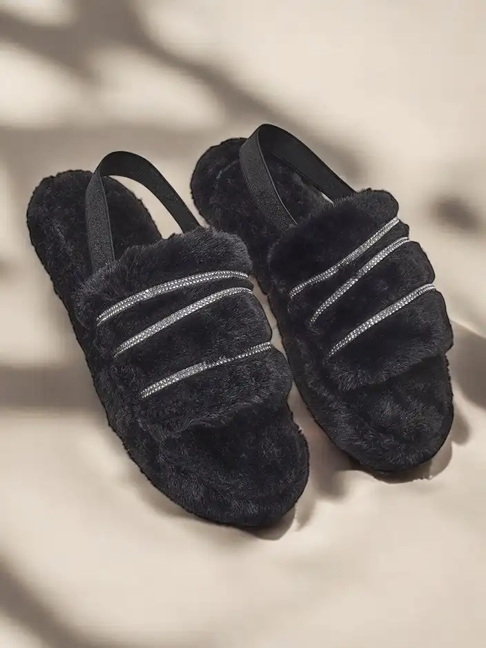 Royalfashion Женски кожени пантофи с камъни Ferrems