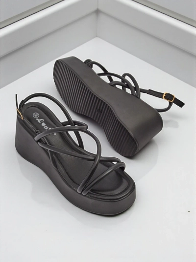 Royalfashion Дамски сандали на котурн Skyline Straps