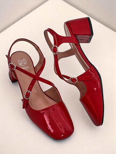 Royalfashion Дамски обувки на нисък ток с декоративни каишки Lollita