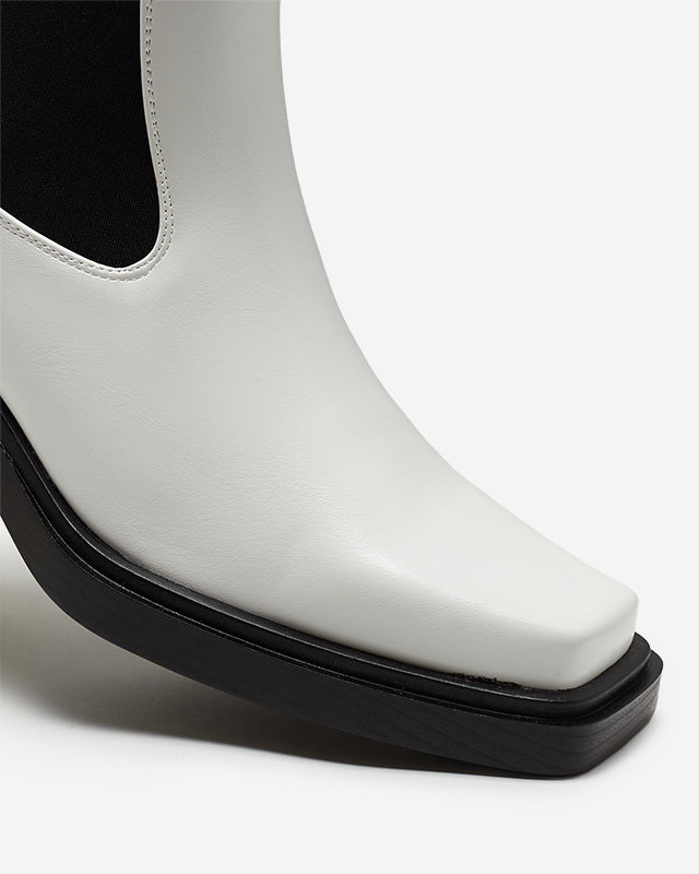 Бели дамски високи ботуши Darran - Обувки