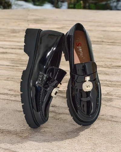 Royalfashion Дамски мокасини с лак Bemies