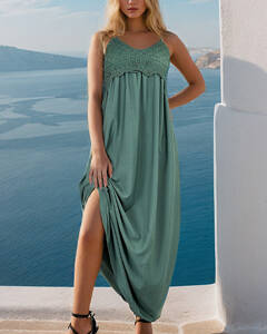 тъмнозелено