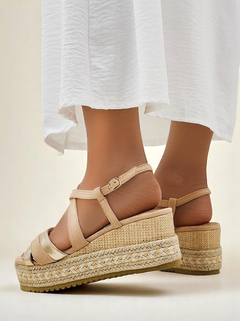 Royalfashion Дамски сандали на платформа Eylaas