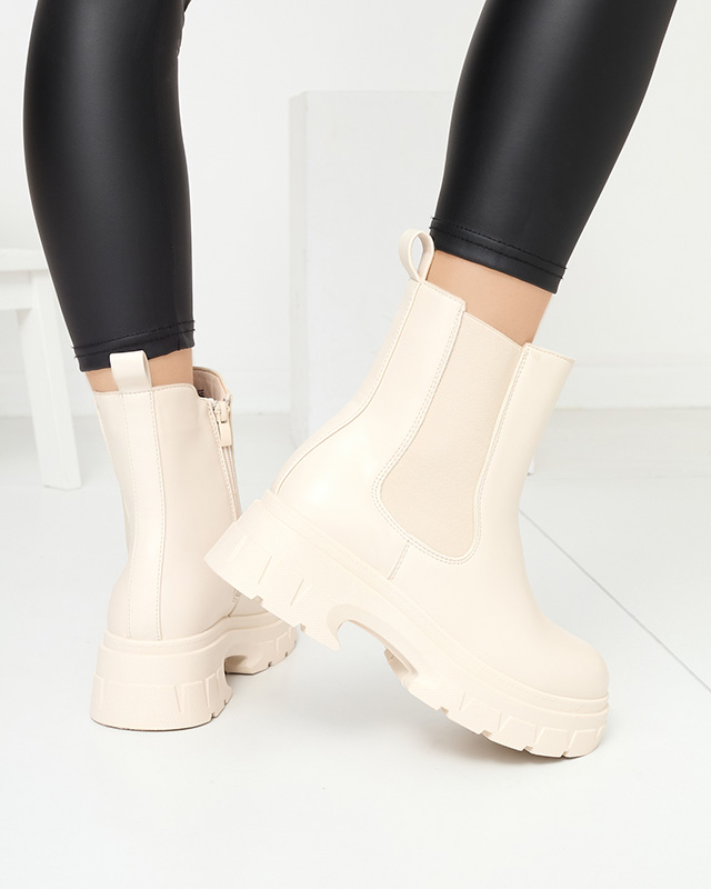 Класически дамски ботуши с изолация в кремав цвят Ernista - Обувки