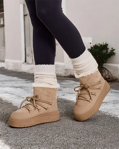 светлокафяв