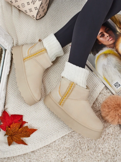 Къси дамски боти а'ла снегоходки Pravel