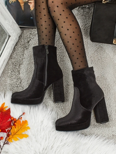 Дамски боти на ток, имитация на велур, Miss