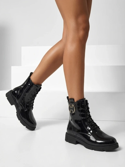 Лакирани дамски боти с връзки Kalen