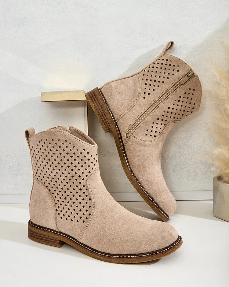 Royalfashion Дамски ажурни ботуши Toffas