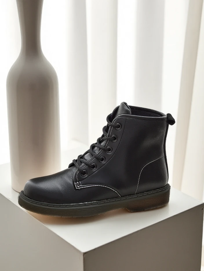 Royalfashion Женски ботуши Frioze