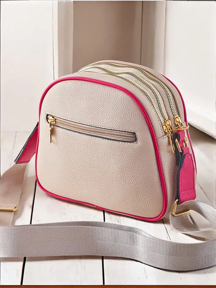 Royalfashion Малка дамска чанта, изработена от еко-кожа с релеф.