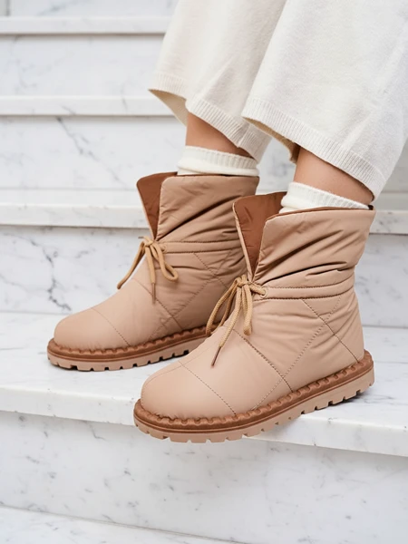 Royalfashion Дамски ботуши за сняг в кафяво Nevonsis