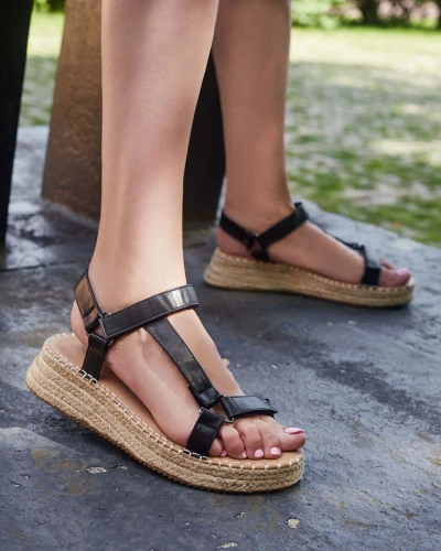 Royalfashion Дамски сандали Loviale на котва