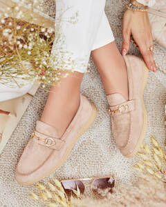 светлокафяв