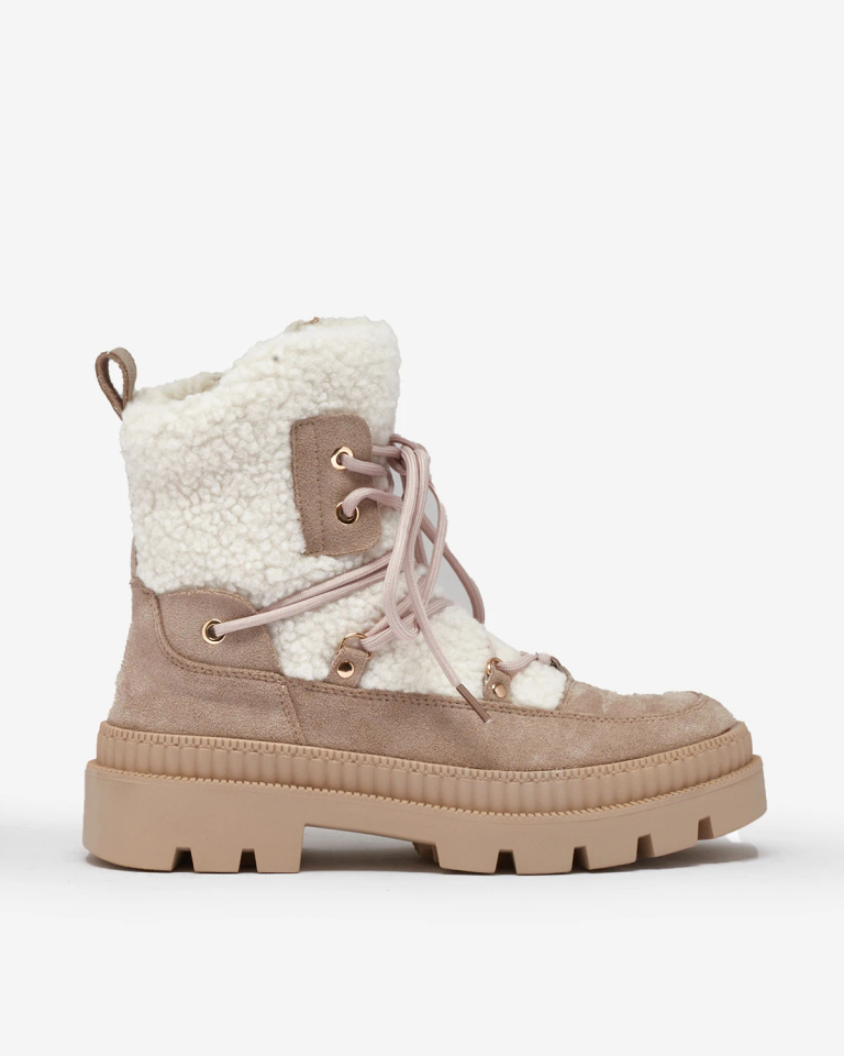 Royalfashion Светлокафяви дамски ловджийски ботуши с овча кожа Getatsa