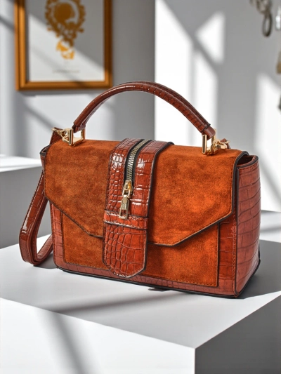 Дамска чанта Hera Marrone кафява еко кожа велур през рамо ретро