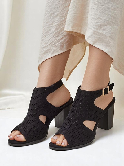 Royalfashion дамски сандали с блок ток и изрязани мотиви Abetle