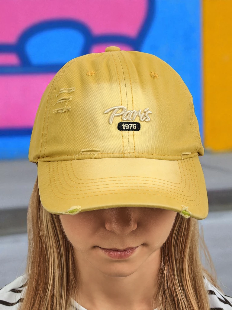 Royalfashion Шапка с козирка Paris 1976