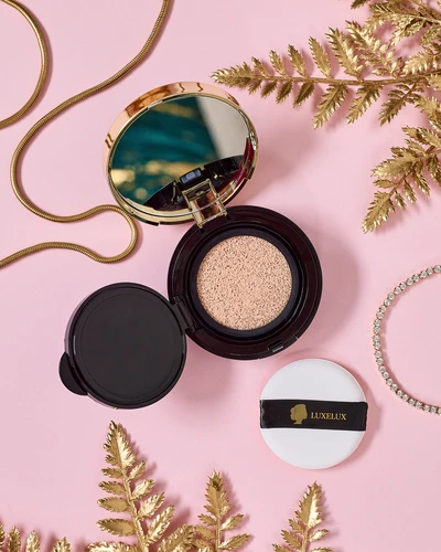 Luxelux пудра за лице в компакт с огледало 15 г