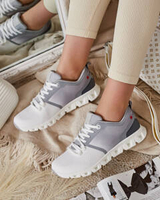 гълъбово сиво