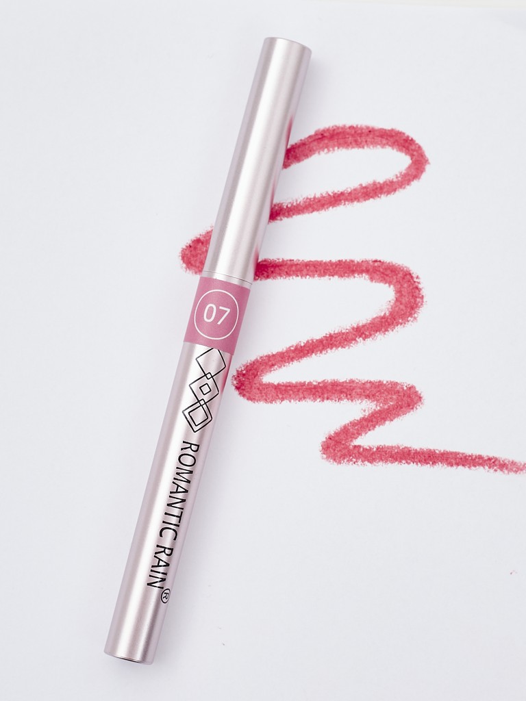 Молив за устни в цвят Beige Marshmallow