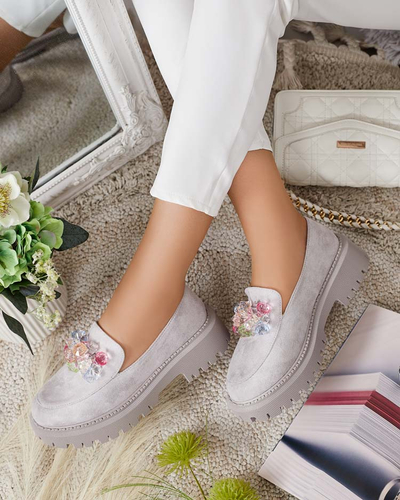 Светлосиви дамски мокасини с цветни мъниста Hetika - Обувки