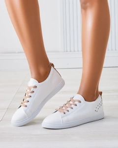 светлокафяв