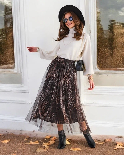 Дамска миди пола с флорален щамп и тюл на Royalfashion