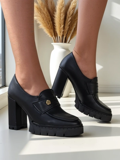 Royalfashion Дамски мокасини Detolla