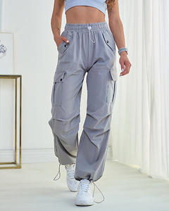 гълъбово сиво