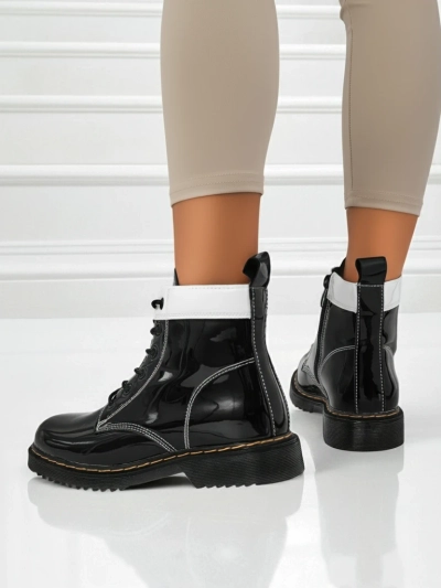 Дамски боти Perseida Nero от екологична патентна кожа, с връзки