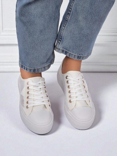 Дамски бели кецове Ariadne Mesh – дишащи кецове на плоска подметка