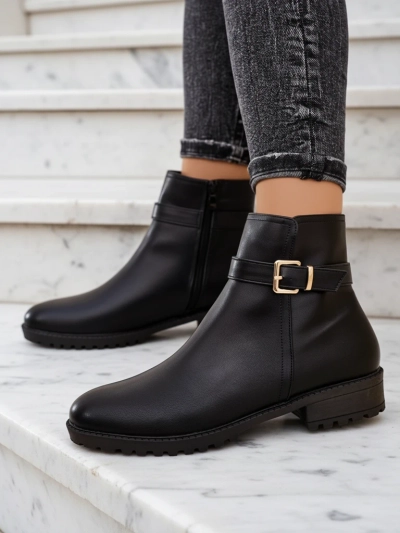 Дамски боти на Royalfashion Fivvos