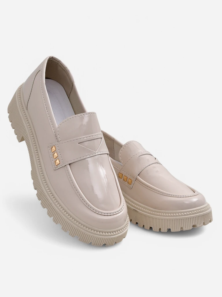 Royalfashion дамски лакови лофери Dunes