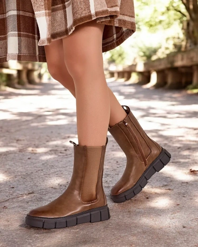 Royalfashion Дамски ботуши на платформа Couell