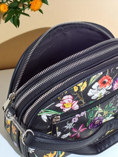 Royalfashion Дамска малка чанта от еко кожа Floriana