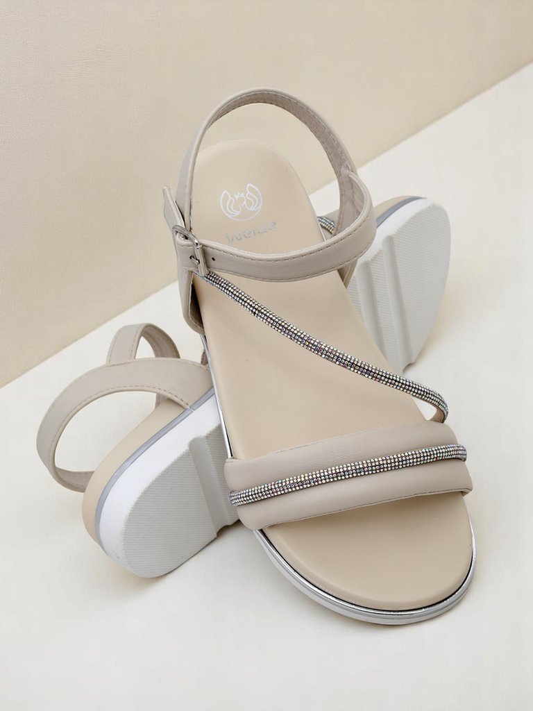 Royalfashion Дамски сандали на платформа с камъни Magnol