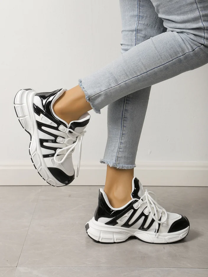 Спортни маратонки Royalfashion за жени на по-дебела подметка Loness