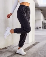 гълъбово сиво