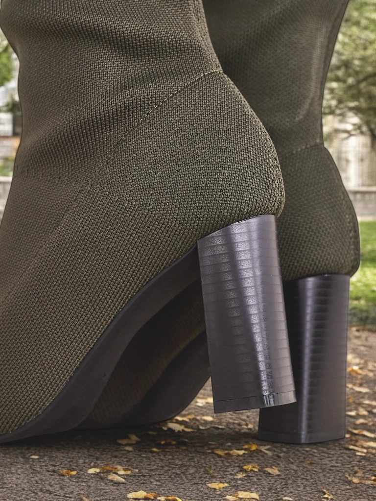 Дамски черни ботуши над коляното Royalfashion Мелиои