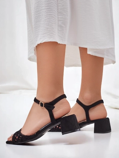 Сандали с перфорация Royalfashion за жени Azopi