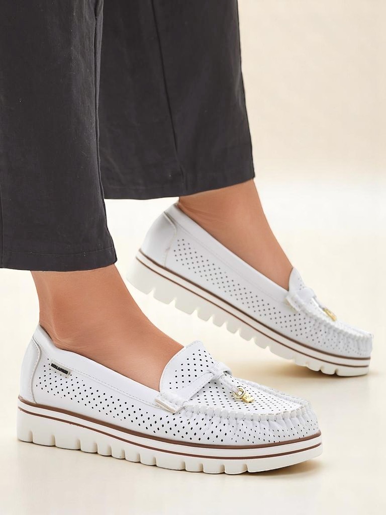 Royalfashion дамски перфорирани мокасини Elissas