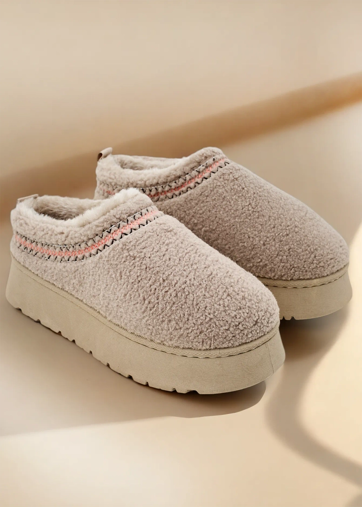 Роялфешън Къси дамски зимни боти тип снежни обувки Esel